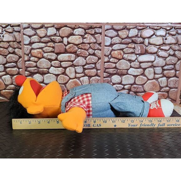 Vintage Playskool Ernie From Sesame Street Singing Stuffed Animal Plush B12 - Picture 8 of 8